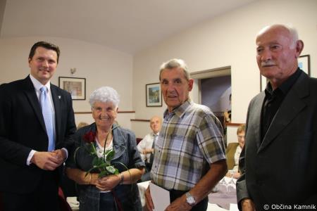 Slavnostna podelitev priznanj in cvetja diamantnim in zlatim parom (17)